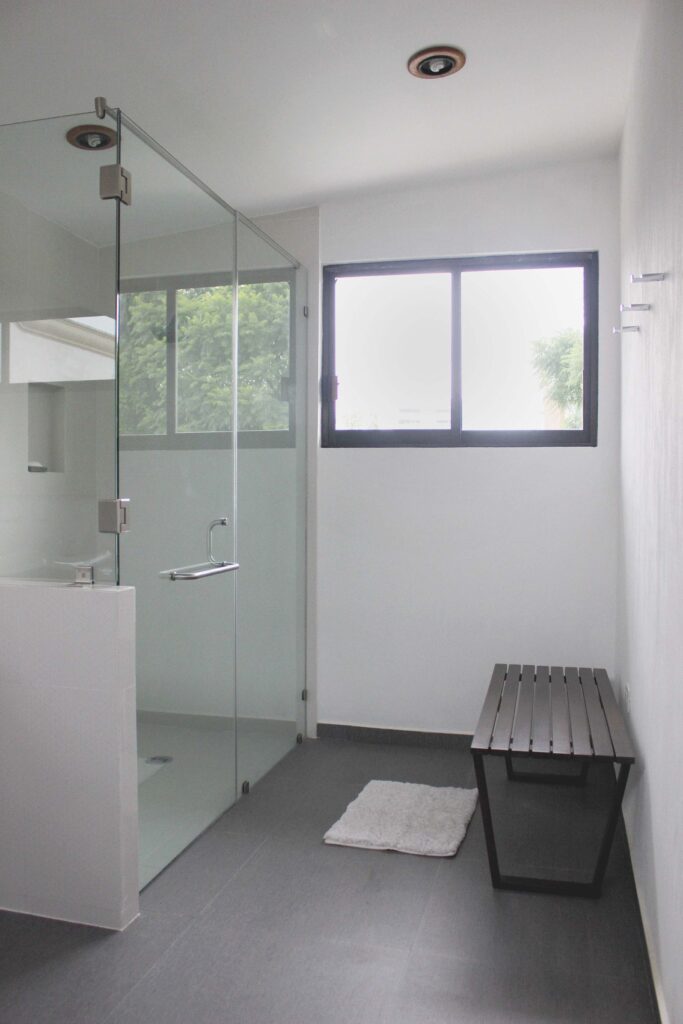 MOLCAJETE Arquitectura _ interiores _ casa yectuani baño rec ppal2